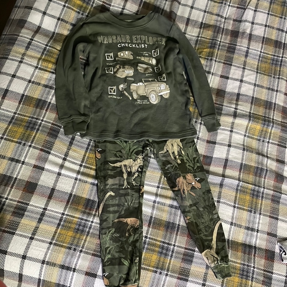 Boys 3T dinosaur camo pj set